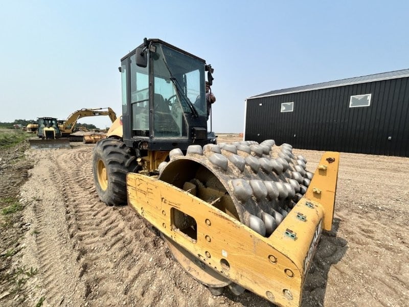  2007 CAT CP563E at Conquest Equipment Saskatchewan