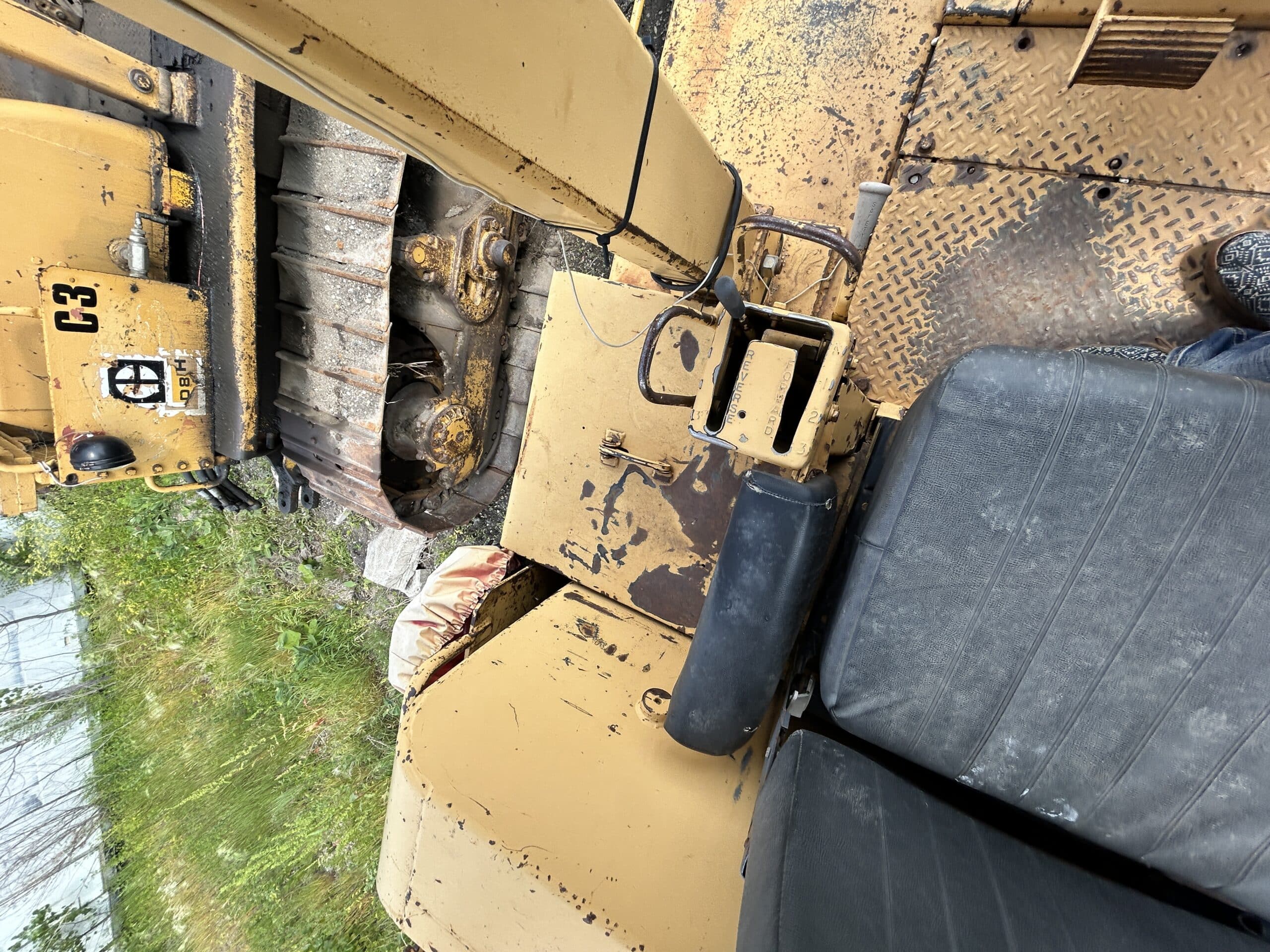 1978 CAT D8K at Conquest Equipment Manitoba