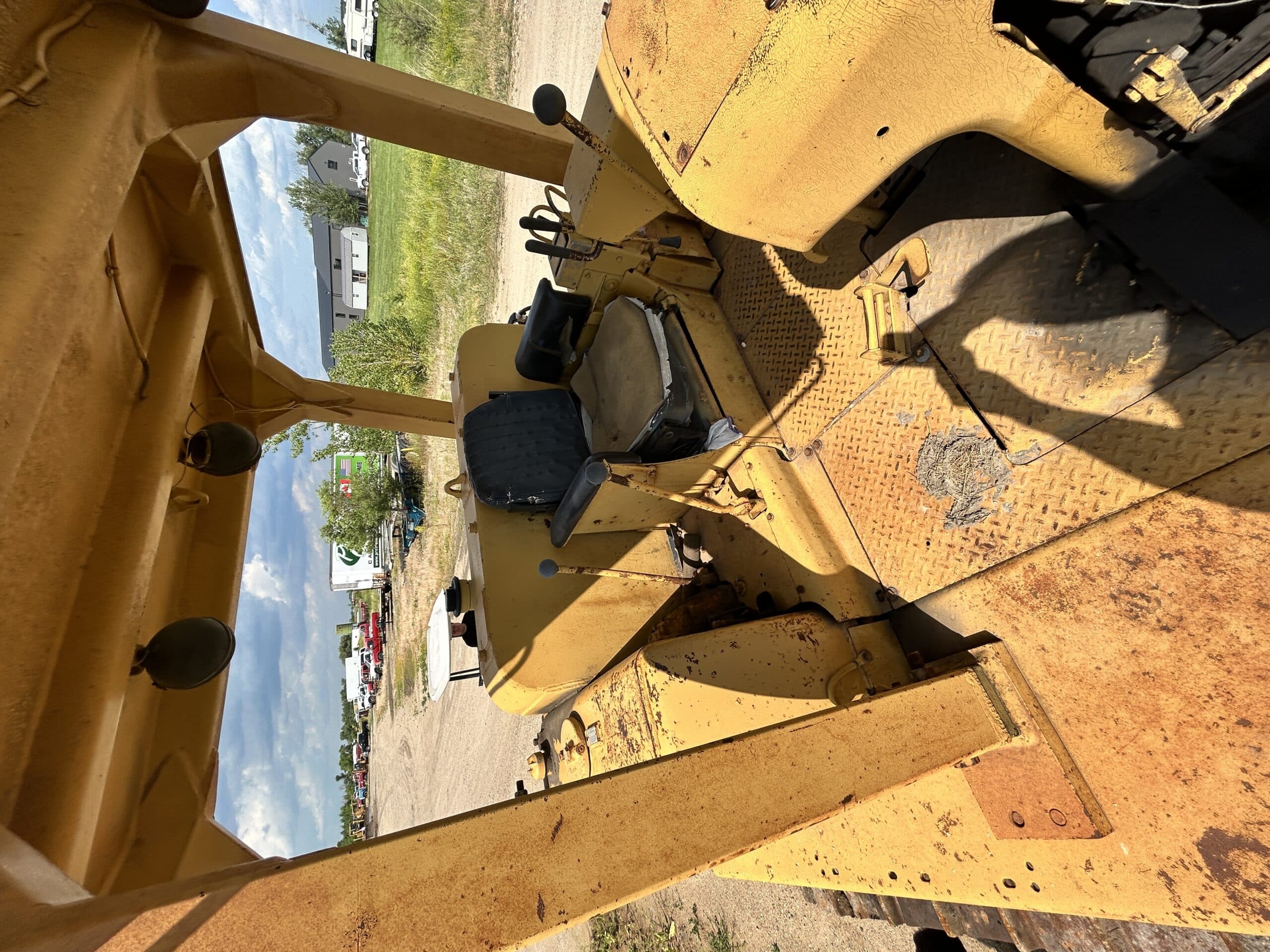   CAT D8H at Conquest Equipment Manitoba