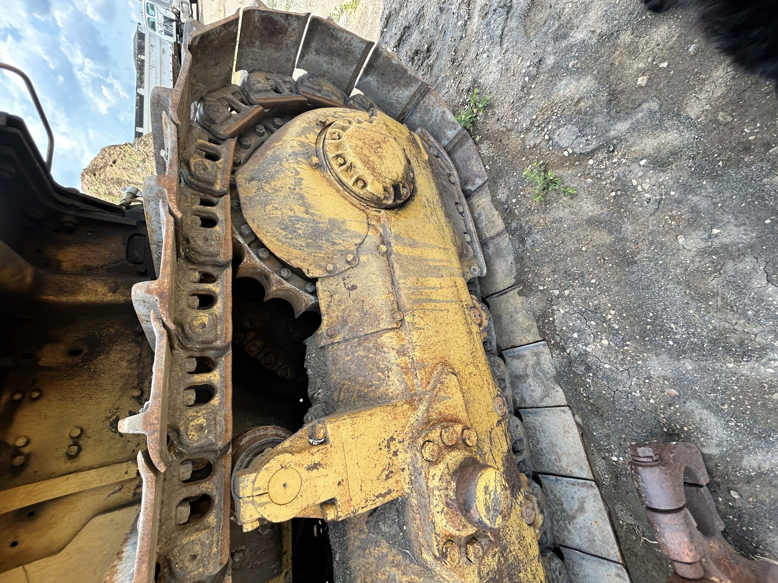   CAT D8H at Conquest Equipment Manitoba