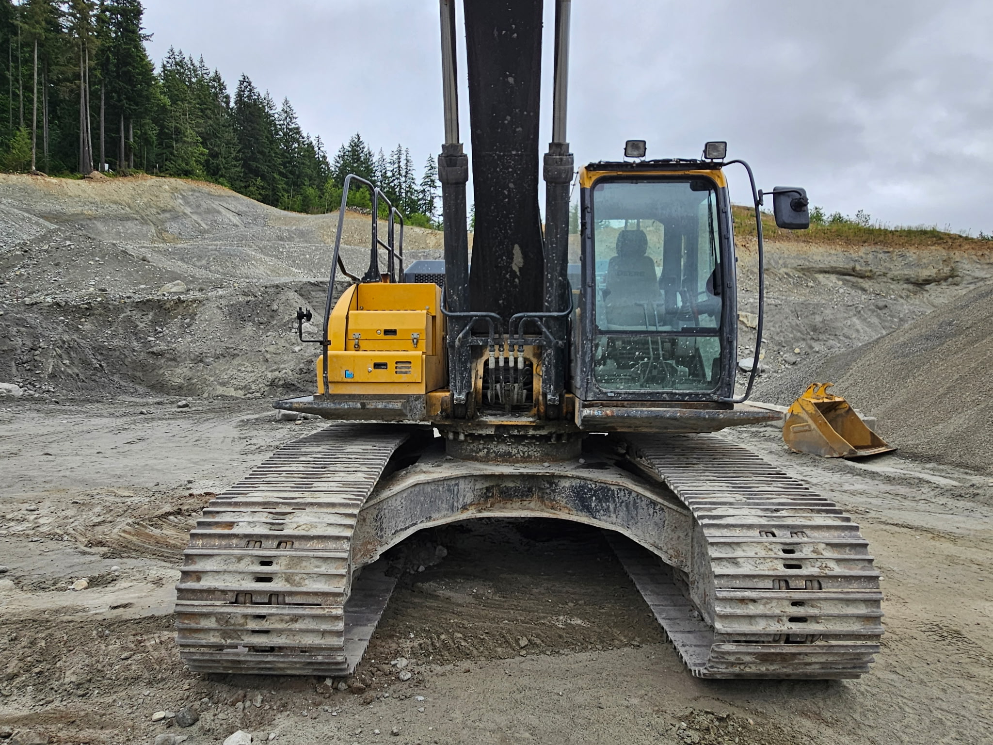  2018 DEERE 300G at Conquest Equipment British Columbia