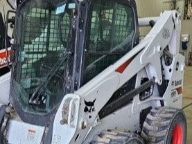  1998 Champion 740A at Conquest Equipment Saskatchewan