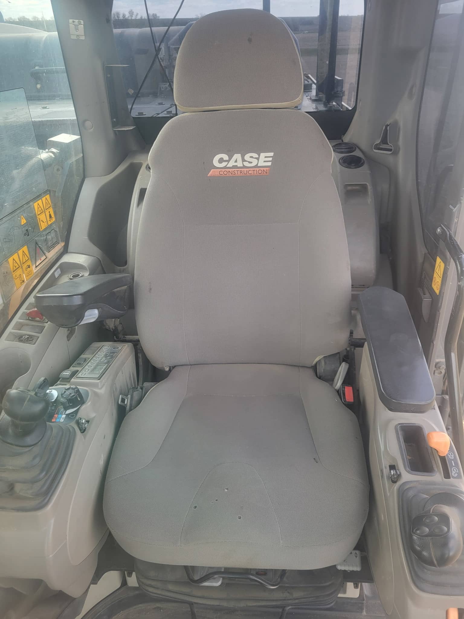  2017 CASE CX300D at Conquest Equipment Saskatchewan