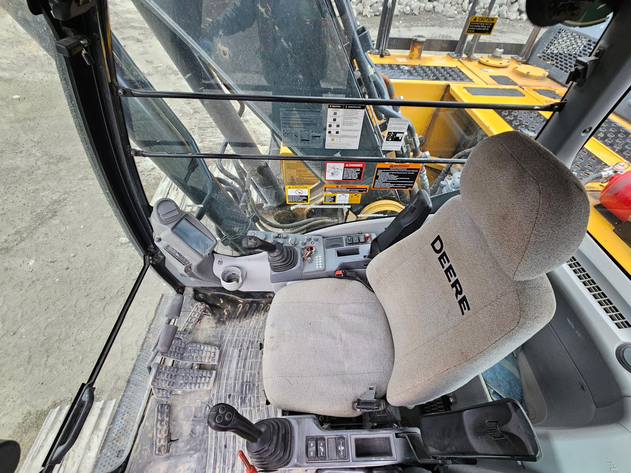  2018 DEERE 300G at Conquest Equipment British Columbia