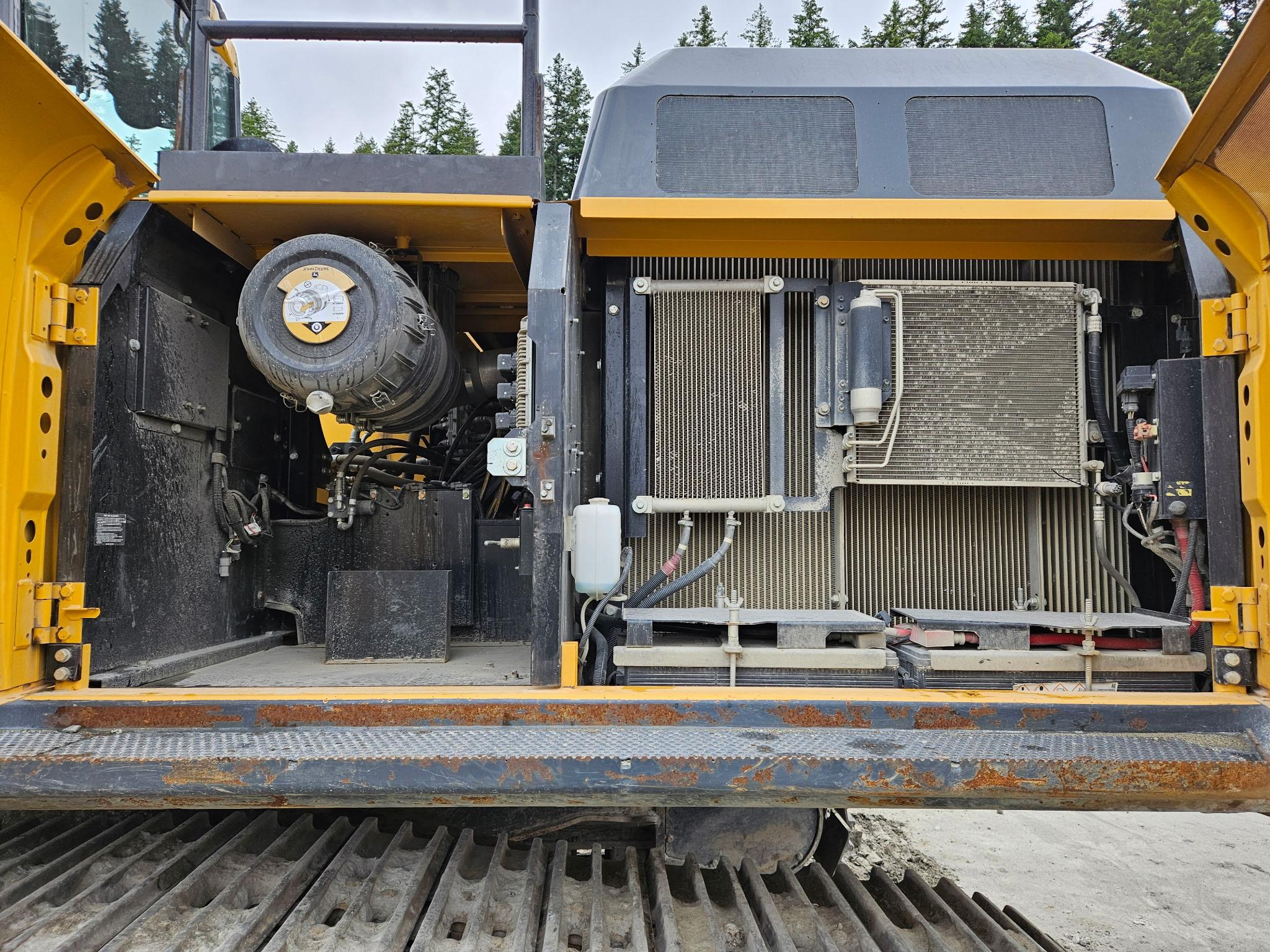  2018 DEERE 300G at Conquest Equipment British Columbia