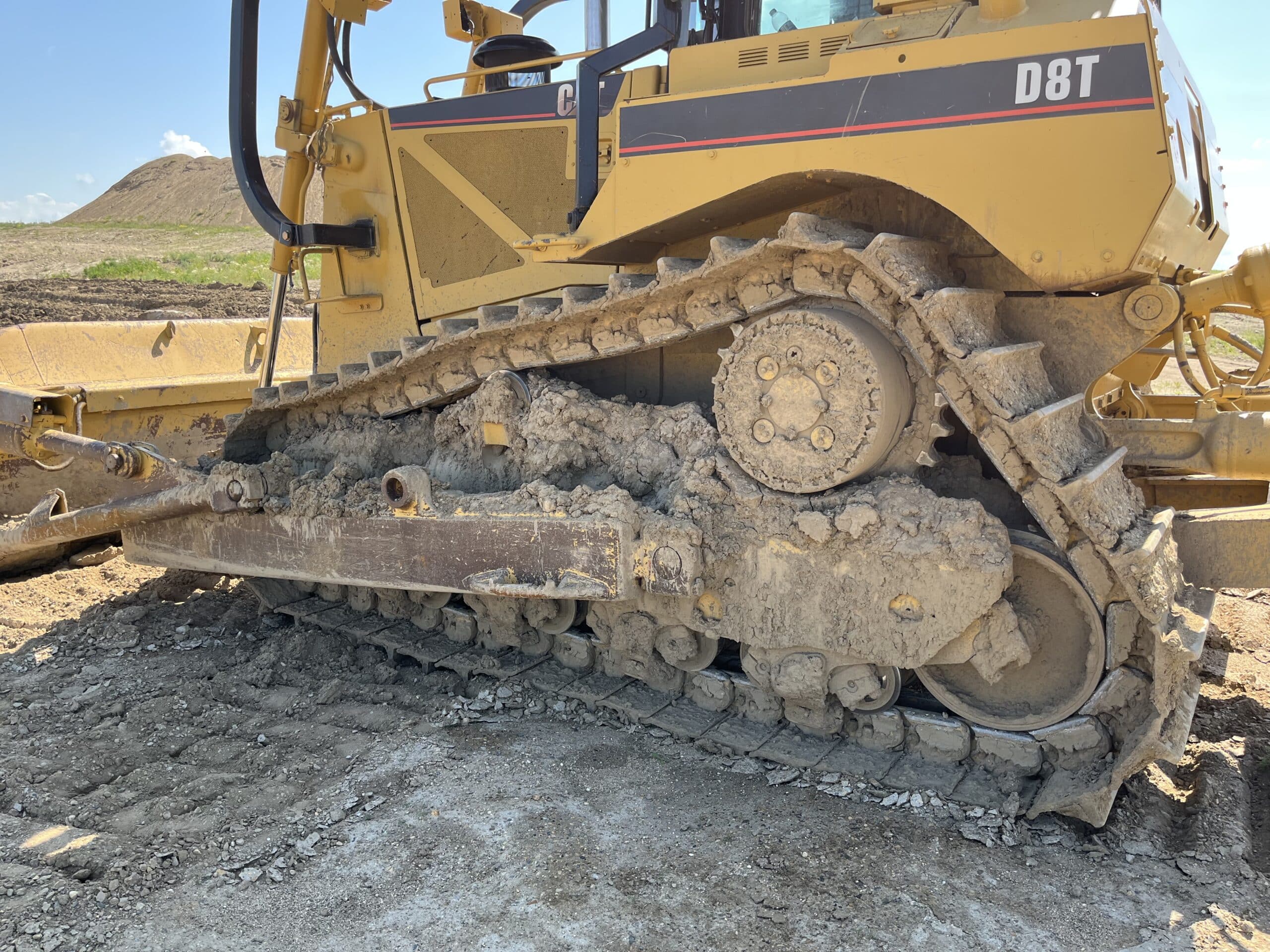  2006 CAT D8T at Conquest Equipment Saskatchewan