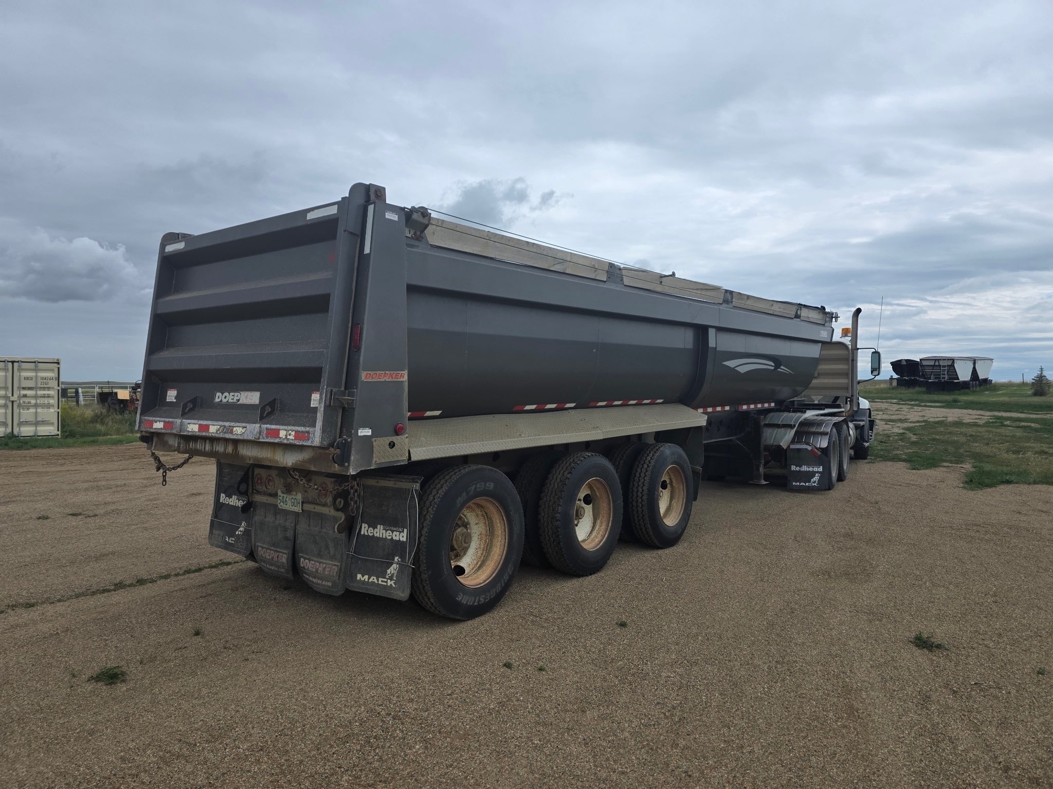  2008 Doepker Tridem End Dump at Conquest Equipment Saskatchewan