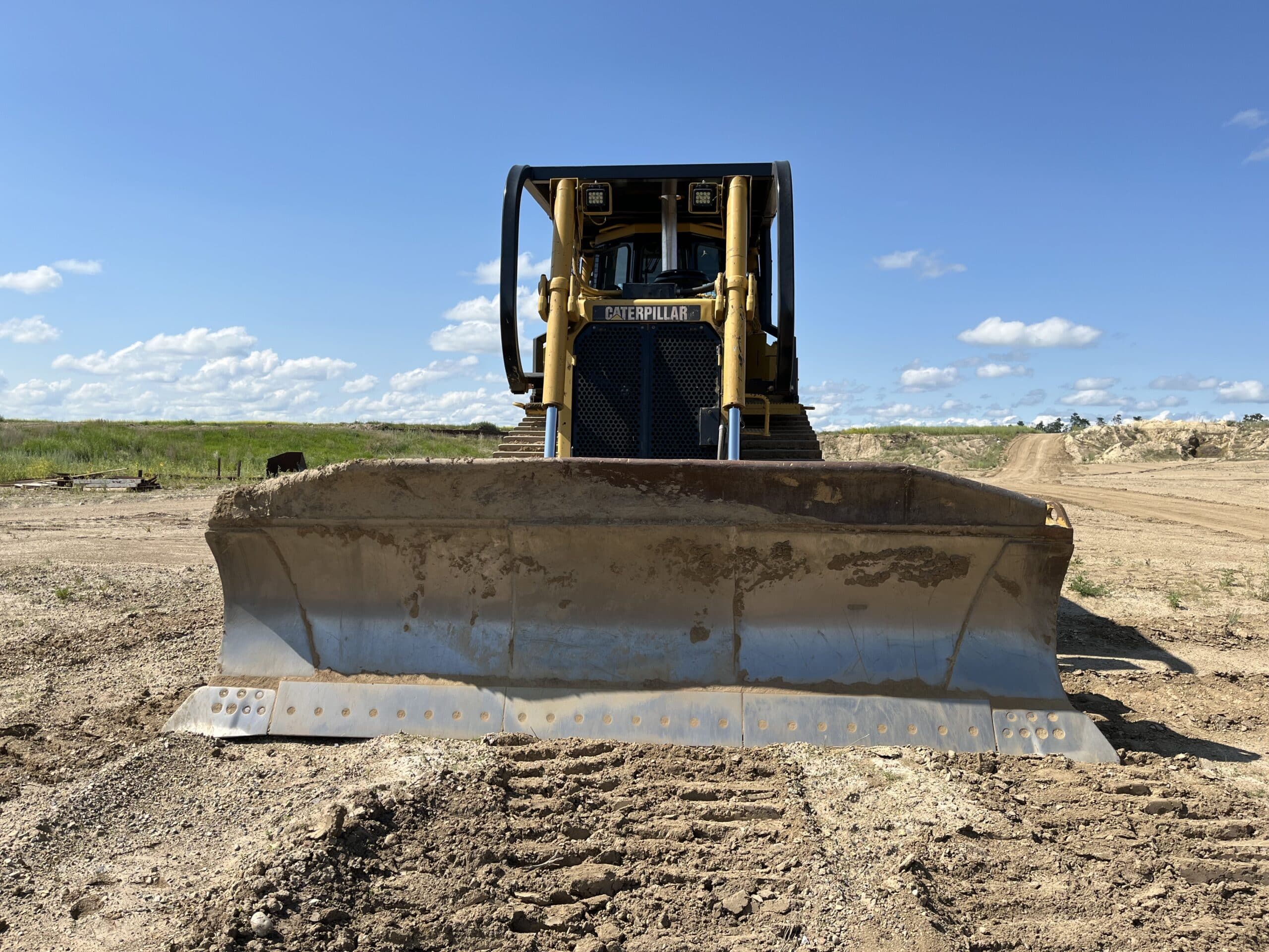  2006 CAT D8T at Conquest Equipment Saskatchewan