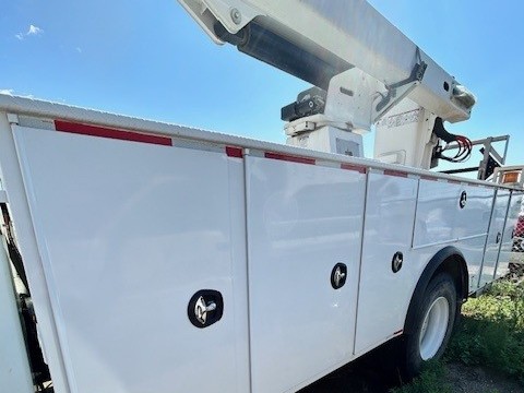  2019 Freightliner M2106 S/A Bucket Truck at Conquest Equipment Saskatchewan
