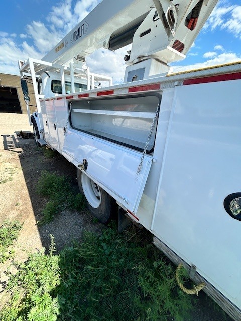  2019 Freightliner M2106 S/A Bucket Truck at Conquest Equipment Saskatchewan