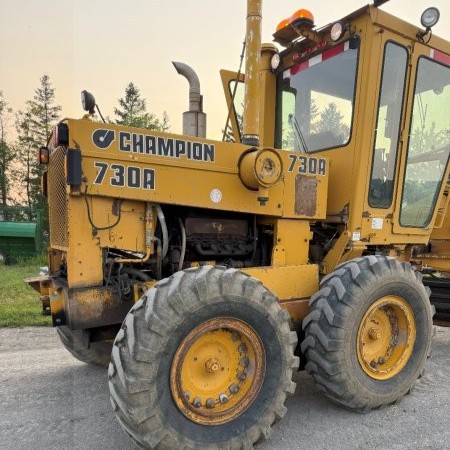  1984 Champion 730A at Conquest Equipment Manitoba