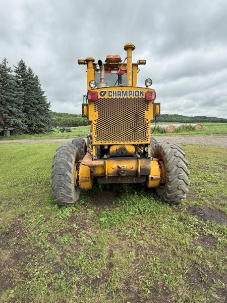  1984 Champion 730A at Conquest Equipment Manitoba