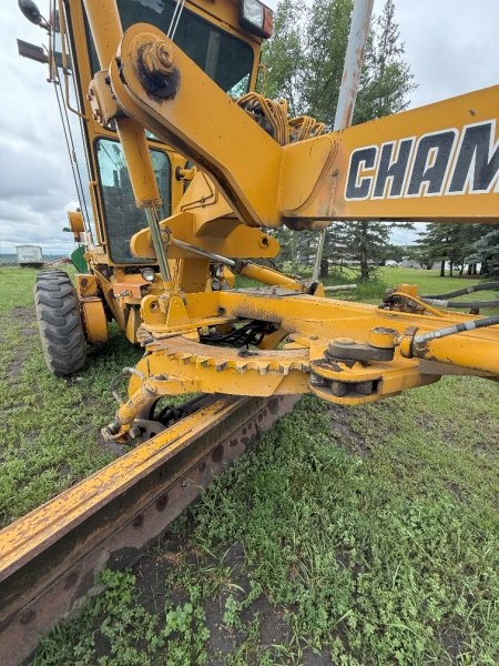  1984 Champion 730A at Conquest Equipment Manitoba