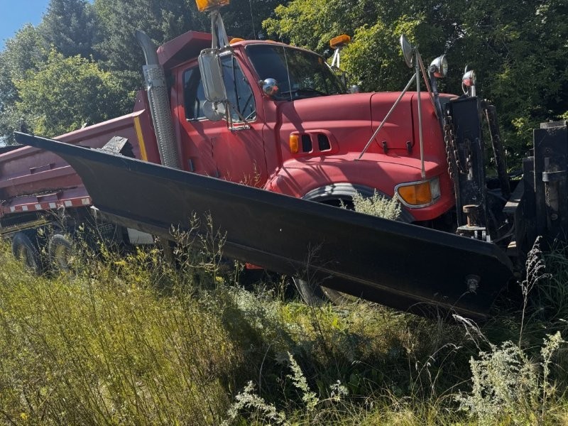  2001 Sterling Snow Plow Dump Truck at Conquest Equipment Manitoba