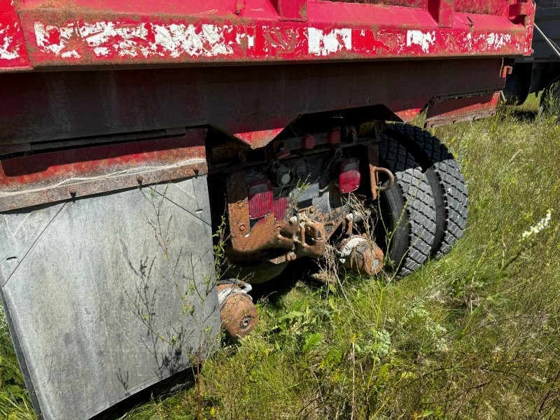  2001 Sterling Snow Plow Dump Truck at Conquest Equipment Manitoba