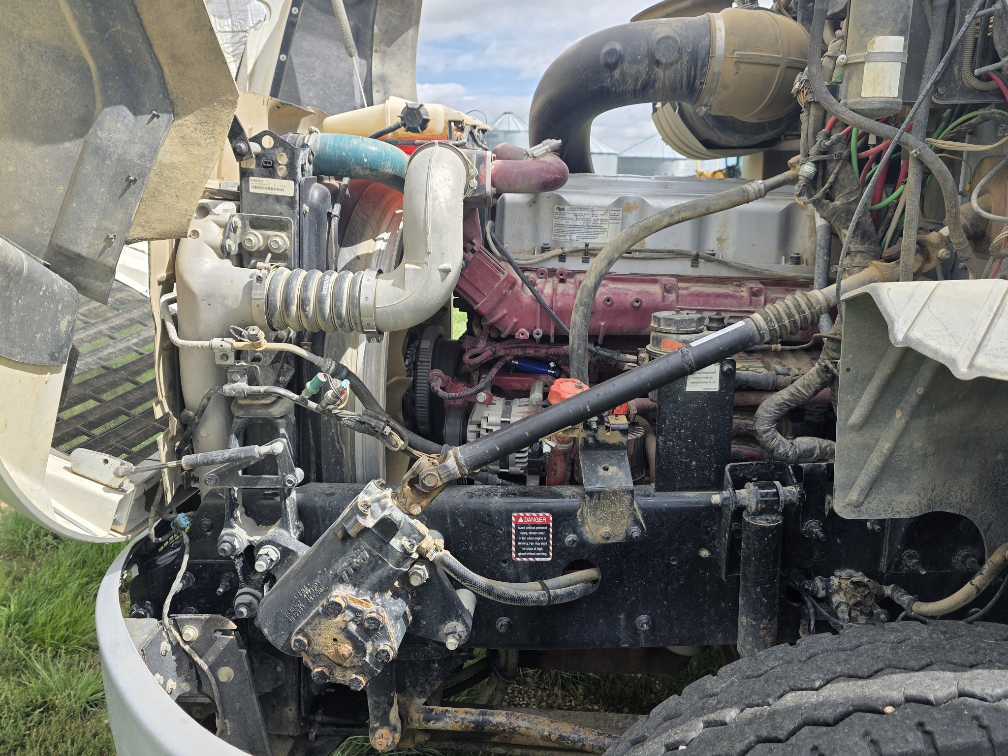  2014 Mack Day Cab at Conquest Equipment Saskatchewan