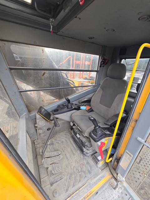  2013 VOLVO EC300ELFC at Conquest Equipment British Columbia