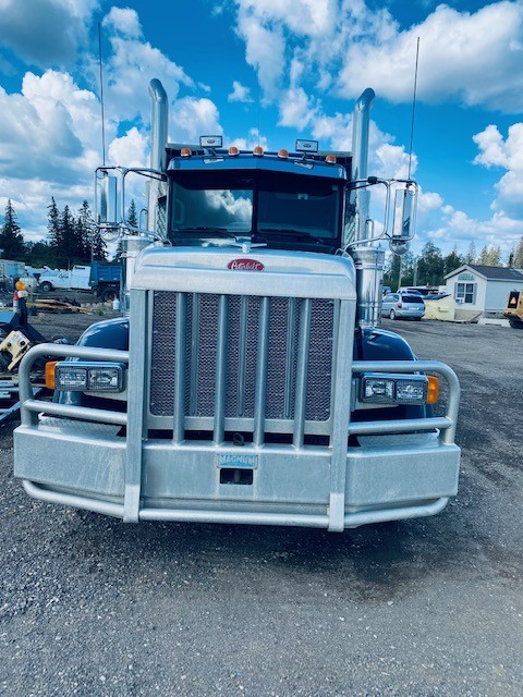  2013 Peterbilt 367 at Conquest Equipment Alberta
