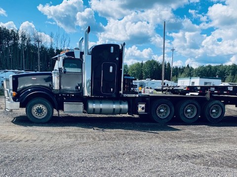  2013 Peterbilt 367 at Conquest Equipment Alberta