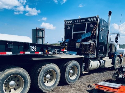  2013 Peterbilt 367 at Conquest Equipment Alberta
