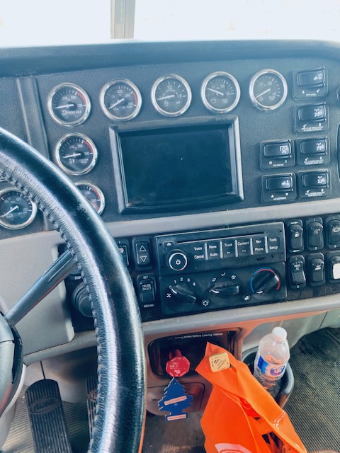  2013 Peterbilt 367 at Conquest Equipment Alberta