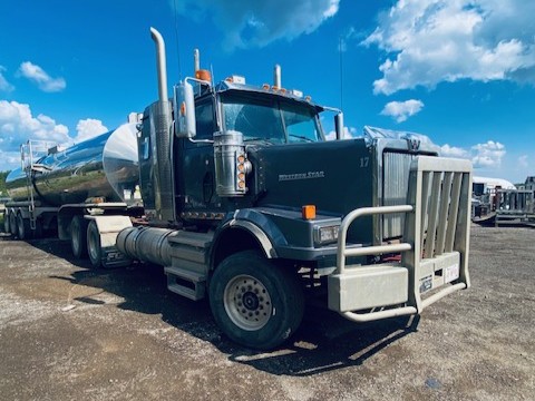  2012 Western Star 4900 at Conquest Equipment Alberta