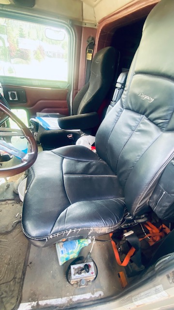  2005 Peterbilt 378 at Conquest Equipment Alberta