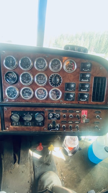  2005 Peterbilt 378 at Conquest Equipment Alberta