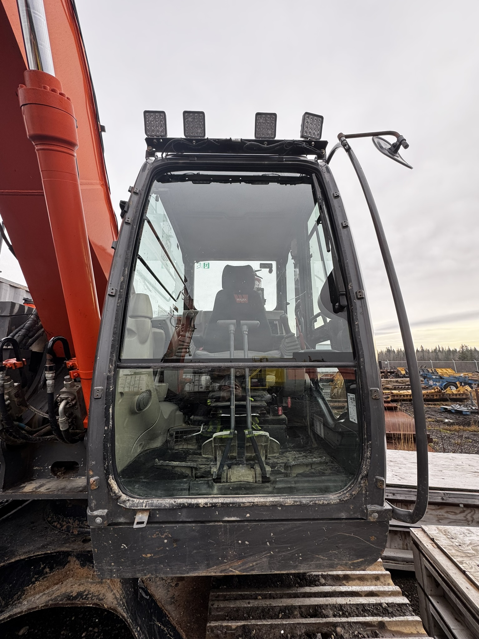  2013 HITACHI ZX225USLC-3 at Conquest Equipment British Columbia