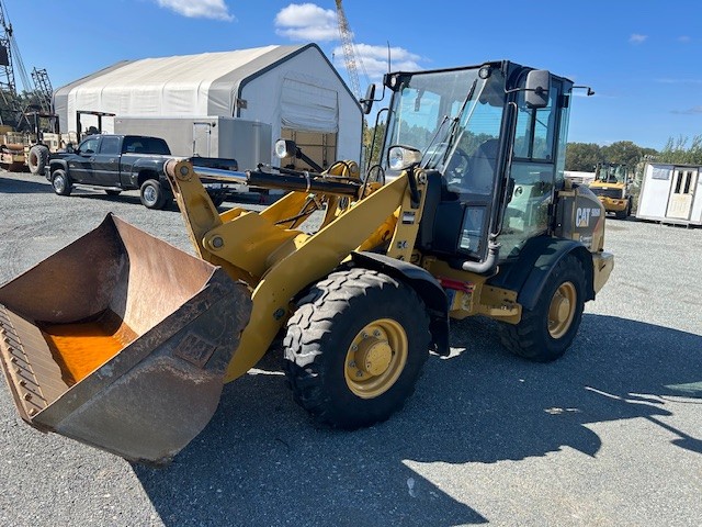  2017 CAT 906M at Conquest Equipment British Columbia