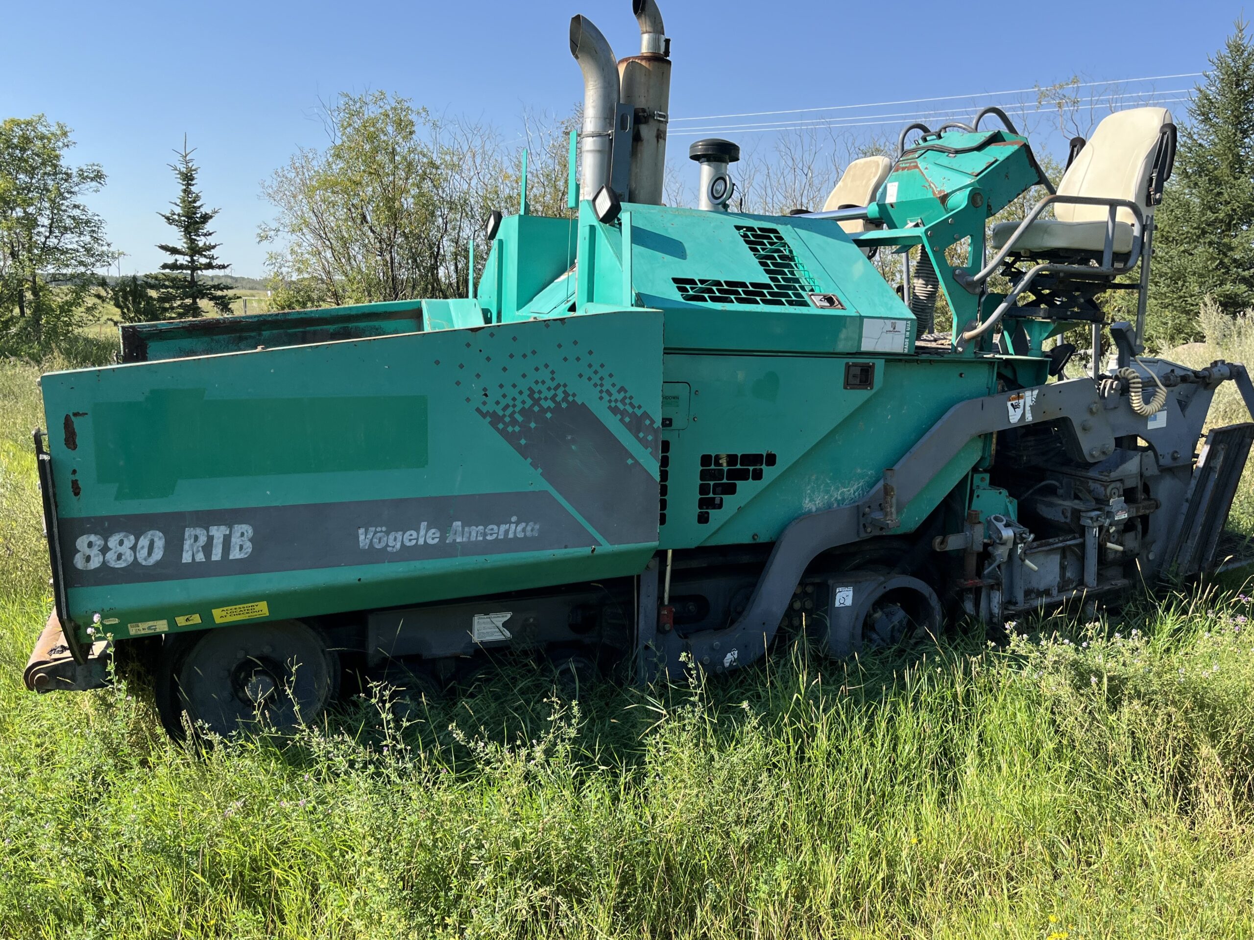  2005 Vogele America 880RTB EZIV-0815 at Conquest Equipment Saskatchewan