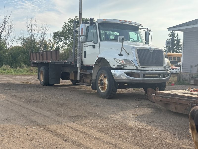  2011 International 4400 Tilt Deck at Conquest Equipment Saskatchewan