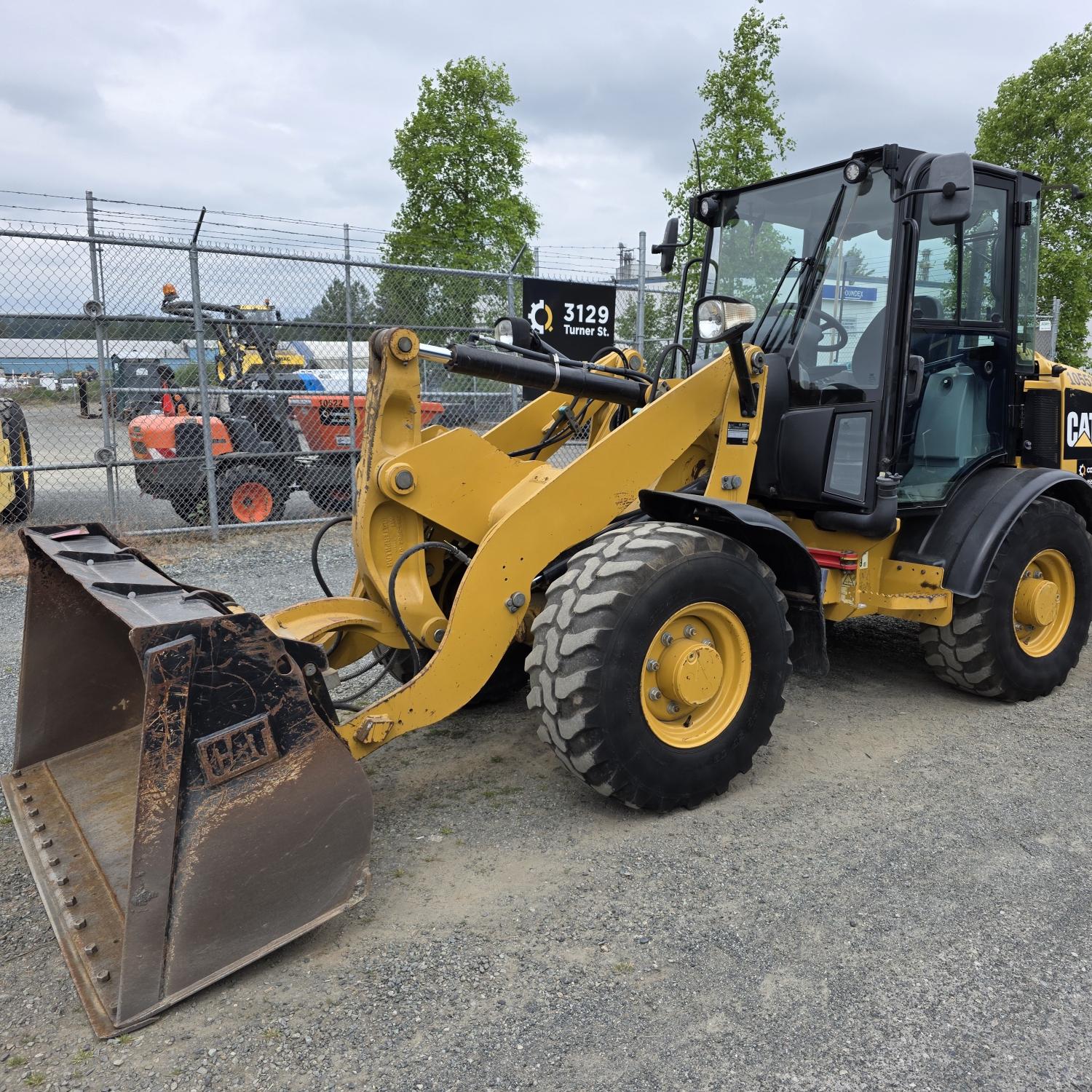  2017 CAT 906M at Conquest Equipment Abbotsford, BC