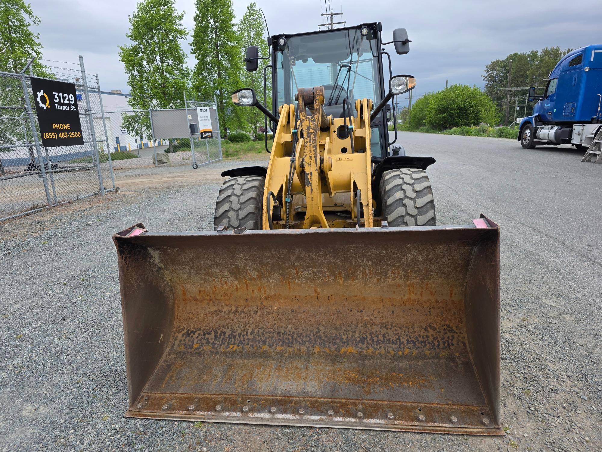 2017 CAT 906M at Conquest Equipment Abbotsford, BC