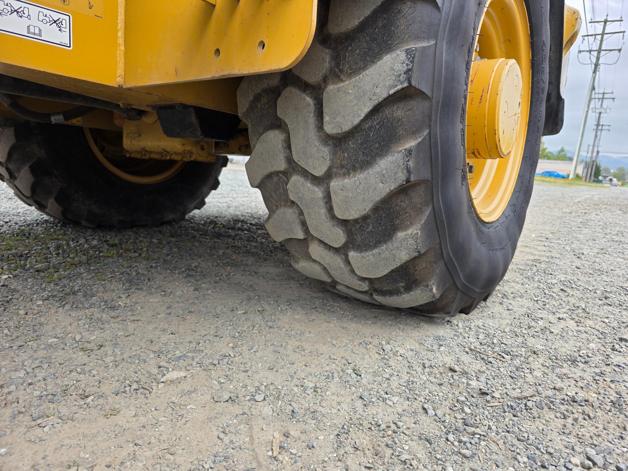  2017 CAT 906M at Conquest Equipment Abbotsford, BC