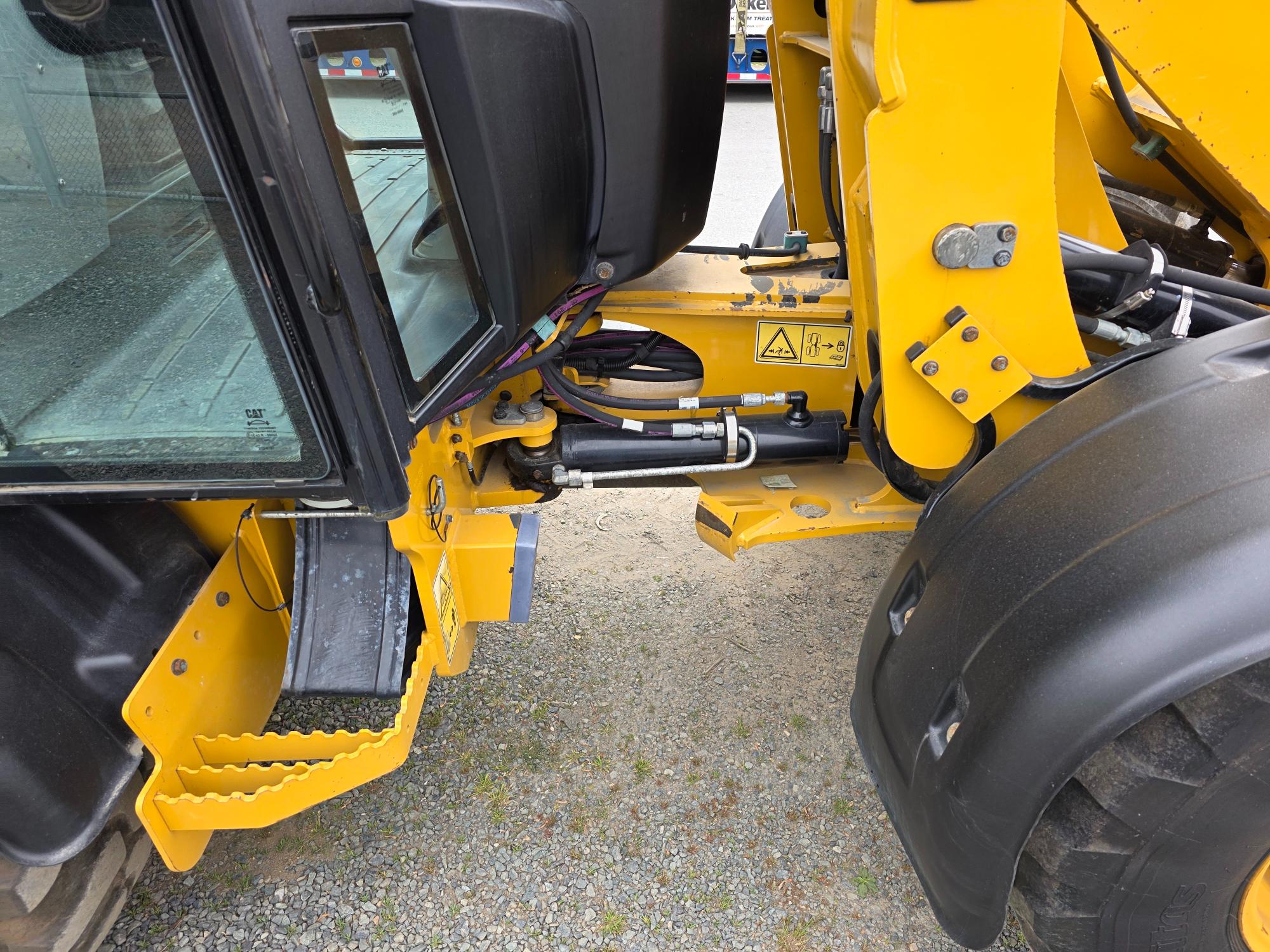  2017 CAT 906M at Conquest Equipment Abbotsford, BC
