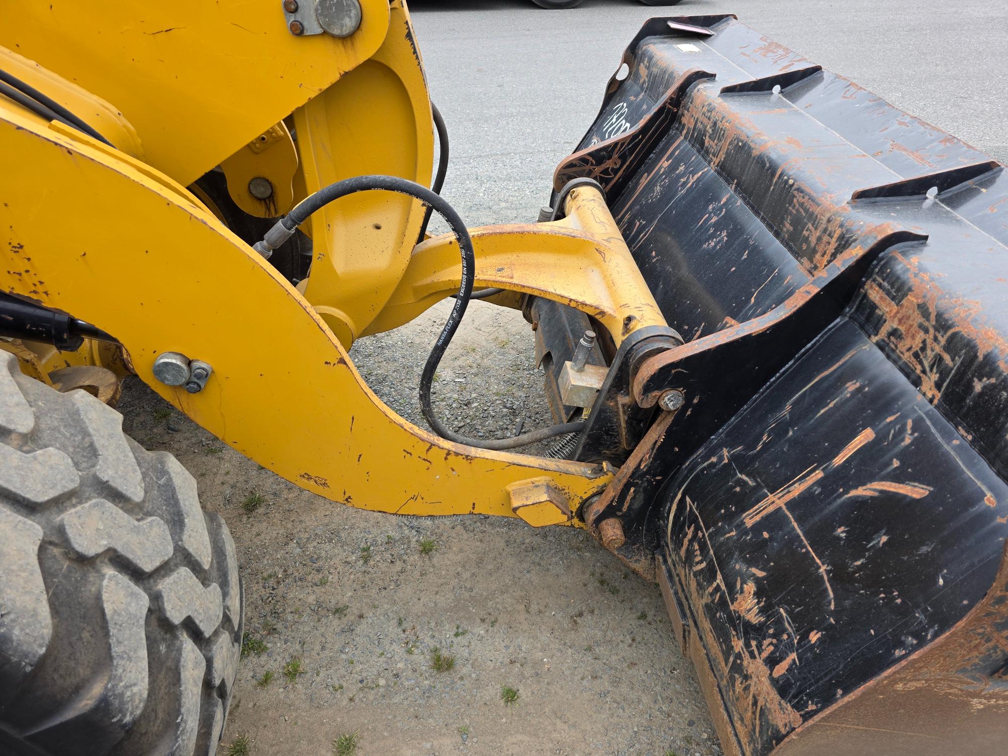  2017 CAT 906M at Conquest Equipment Abbotsford, BC