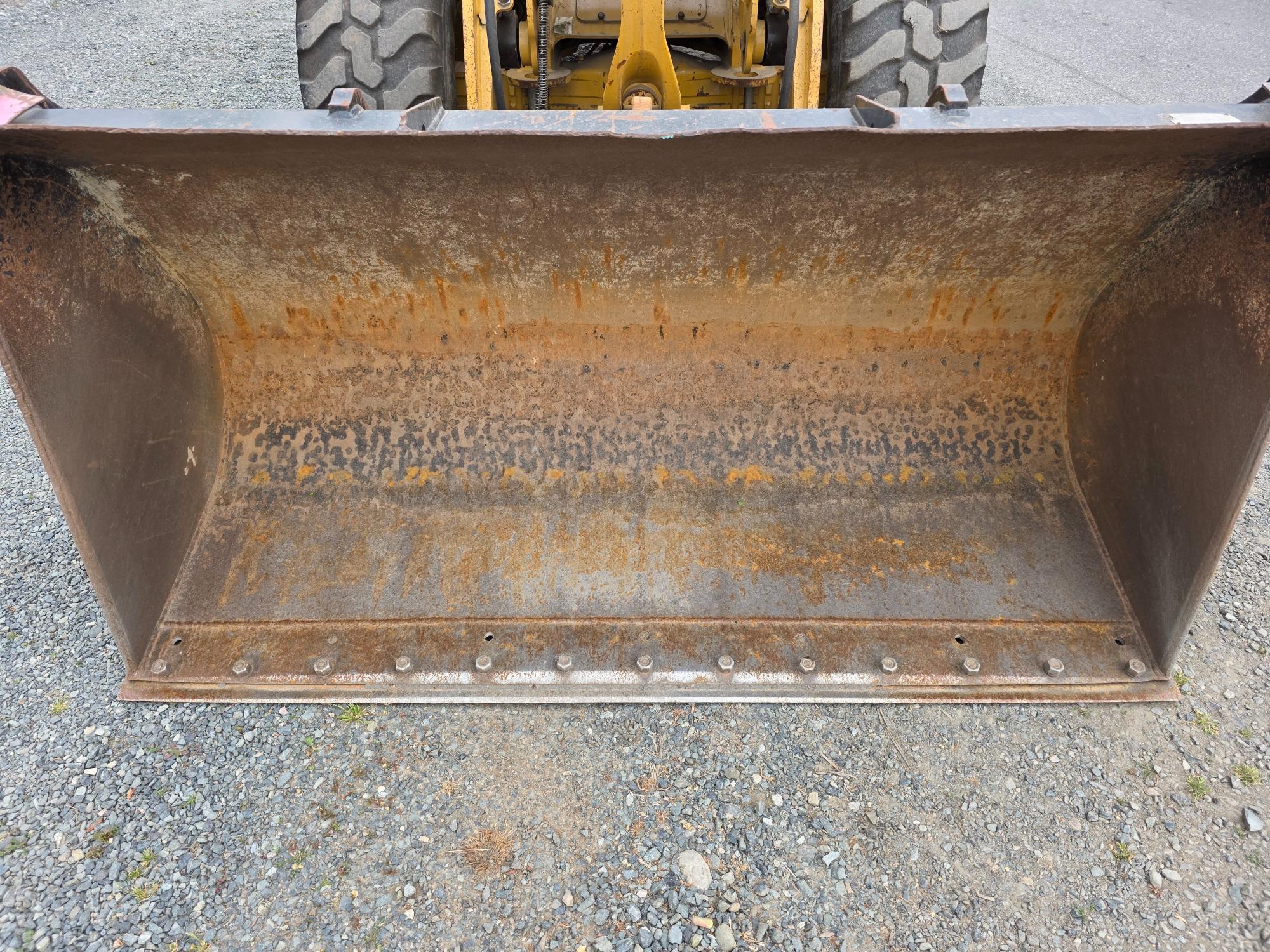  2017 CAT 906M at Conquest Equipment Abbotsford, BC