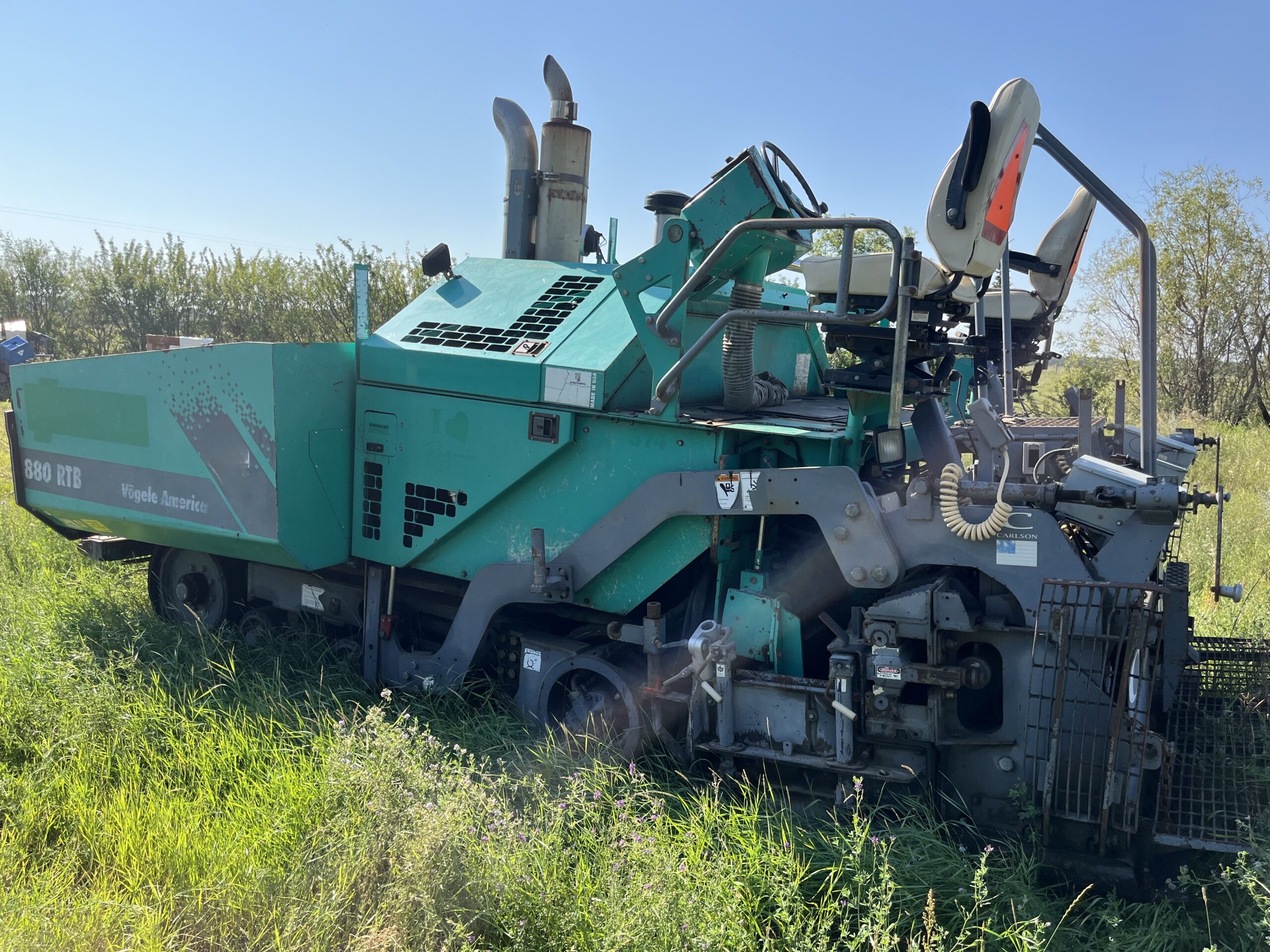  2005 Vogele America 880RTB EZIV-0815 at Conquest Equipment Saskatchewan