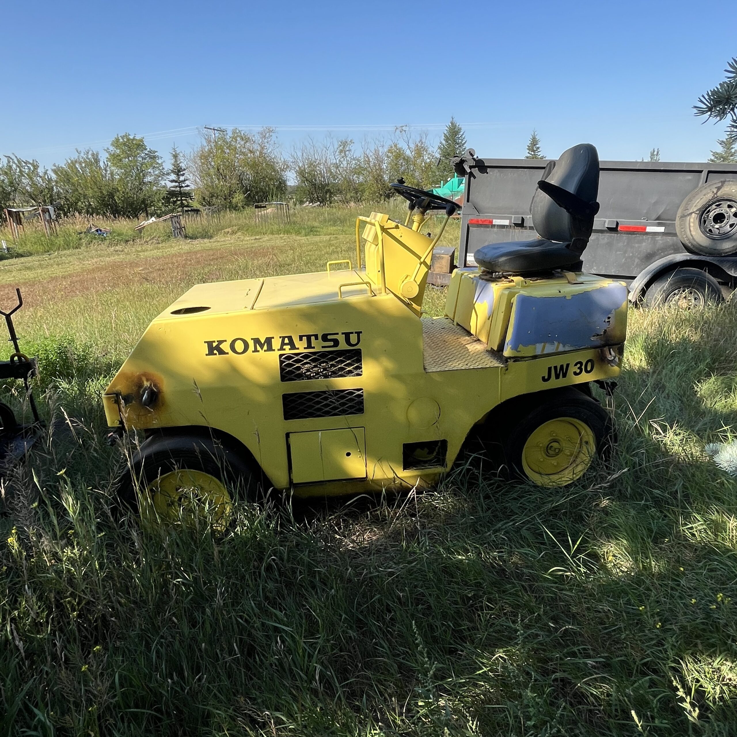   KOMATSU JW30 at Conquest Equipment Saskatchewan