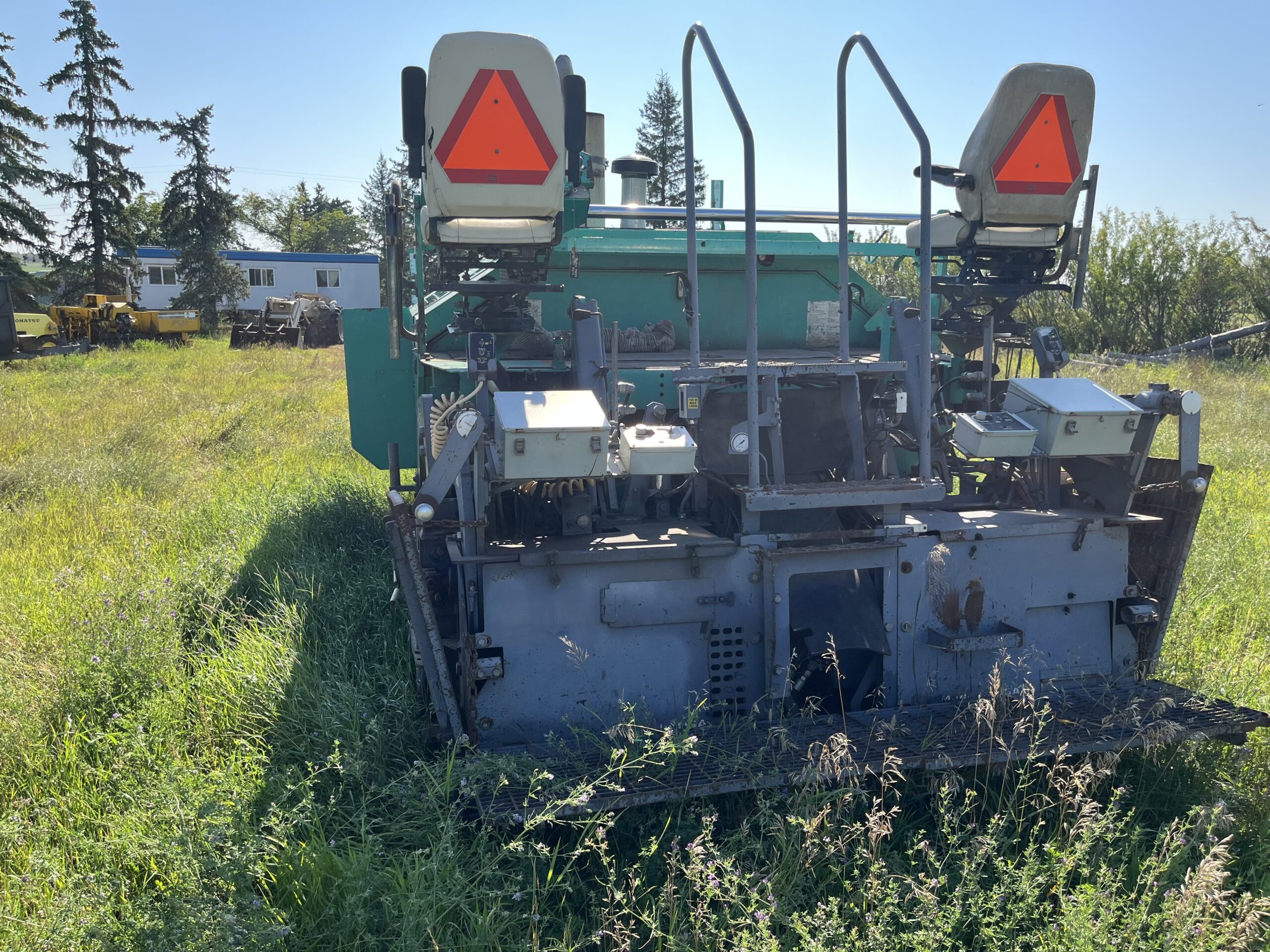  2005 Vogele America 880RTB EZIV-0815 at Conquest Equipment Saskatchewan