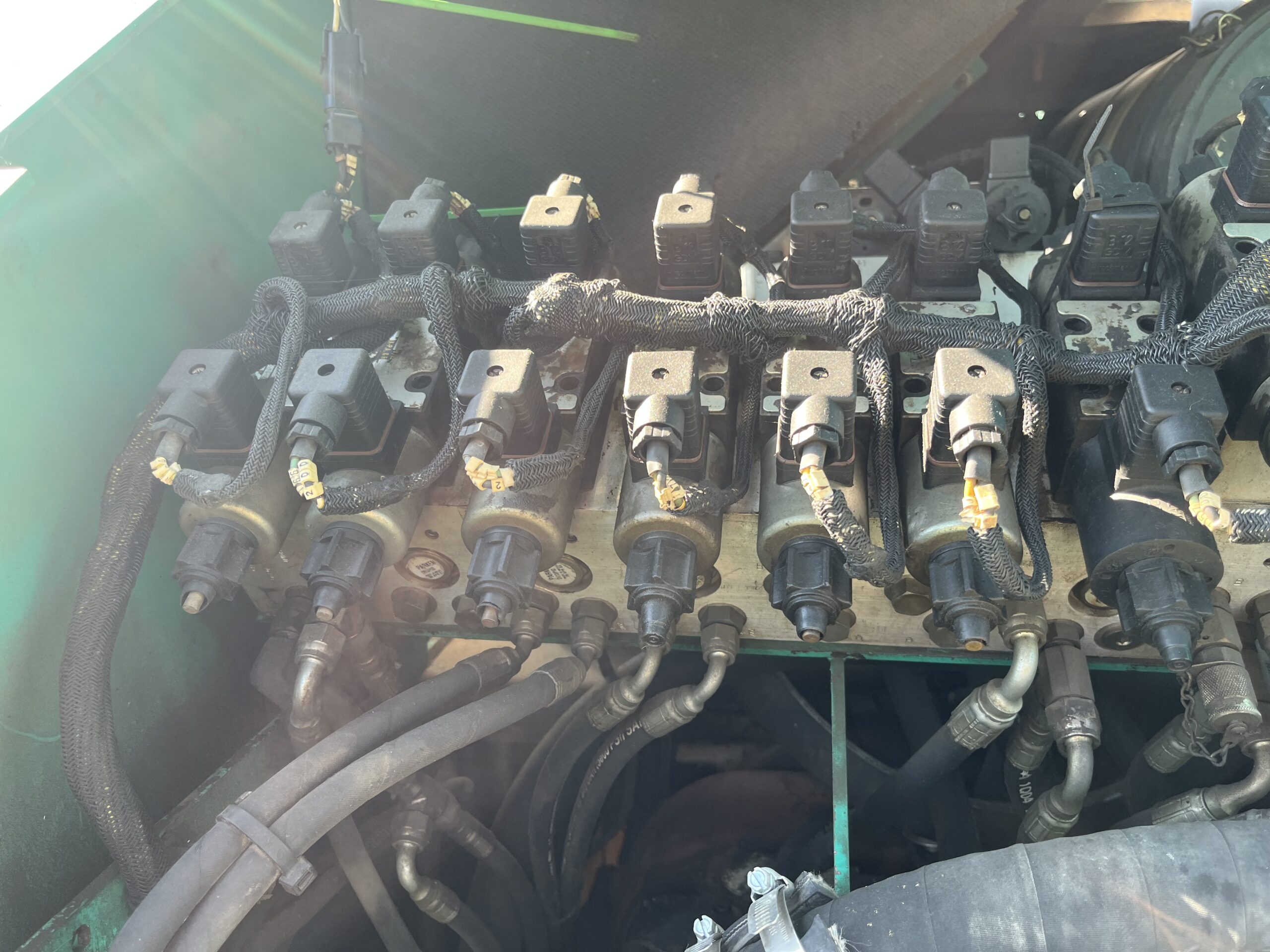  2005 Vogele America 880RTB EZIV-0815 at Conquest Equipment Saskatchewan