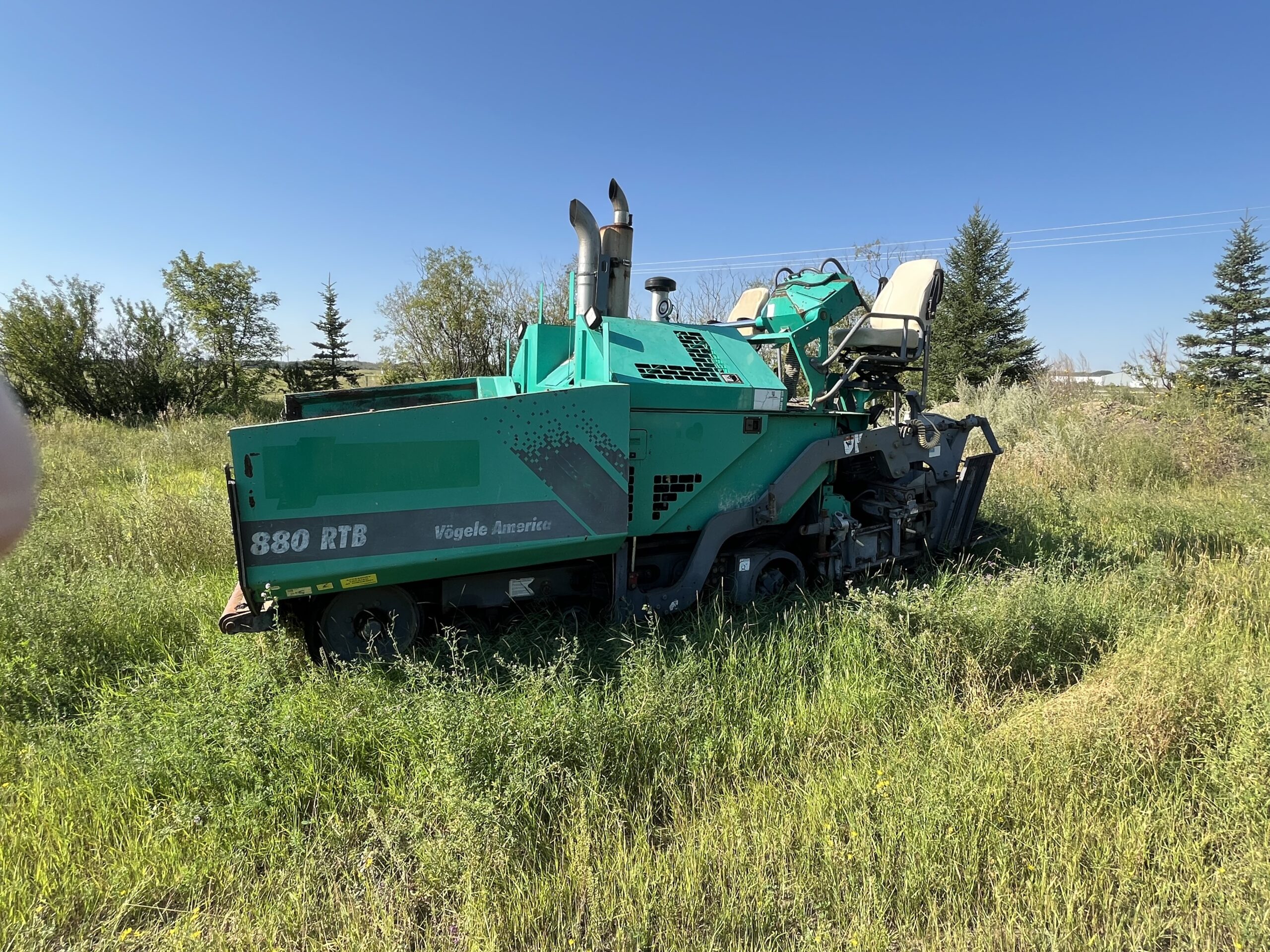  2005 Vogele America 880RTB EZIV-0815 at Conquest Equipment Saskatchewan