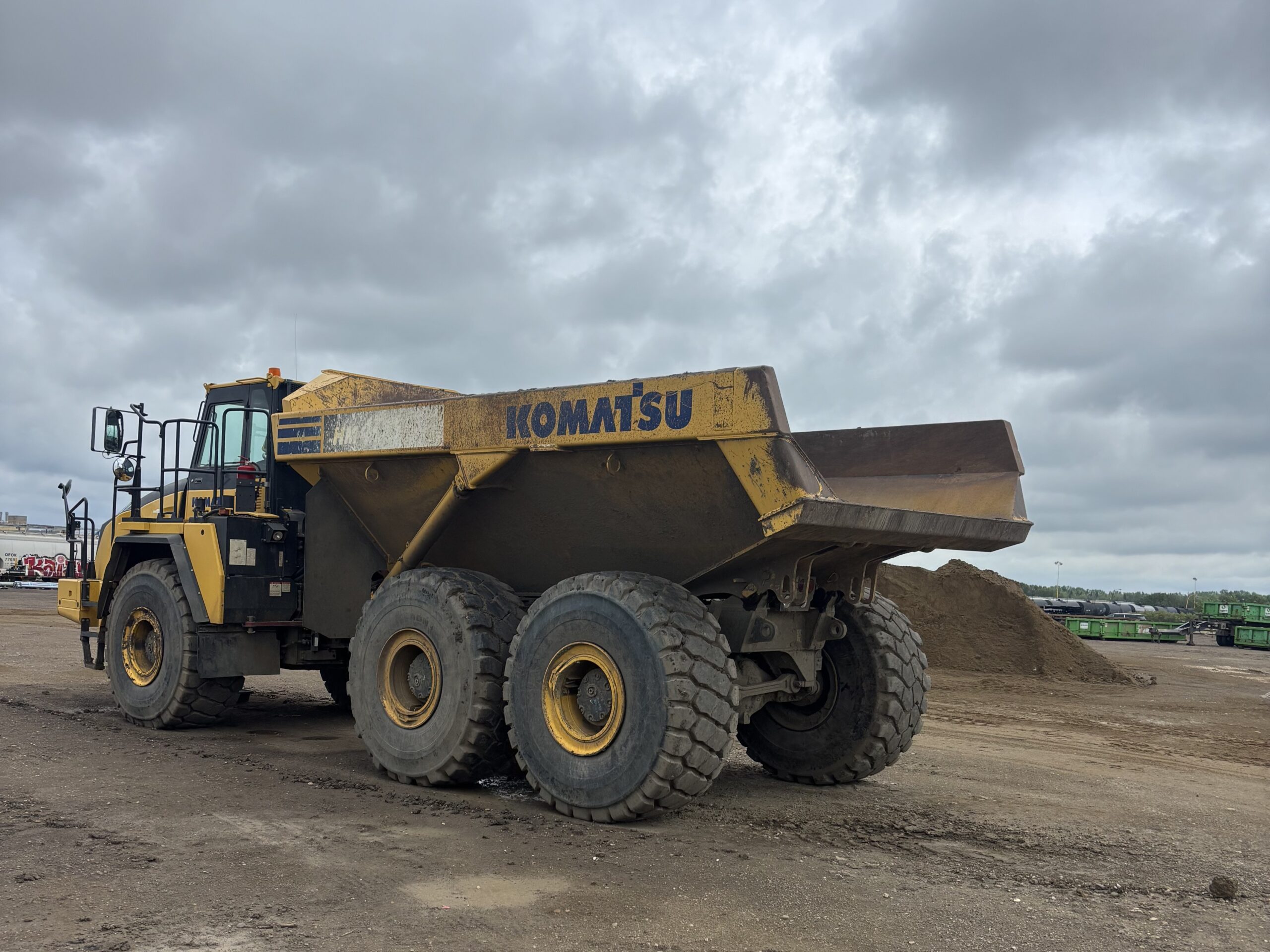  2021 KOMATSU HM400-5 at Conquest Equipment Alberta