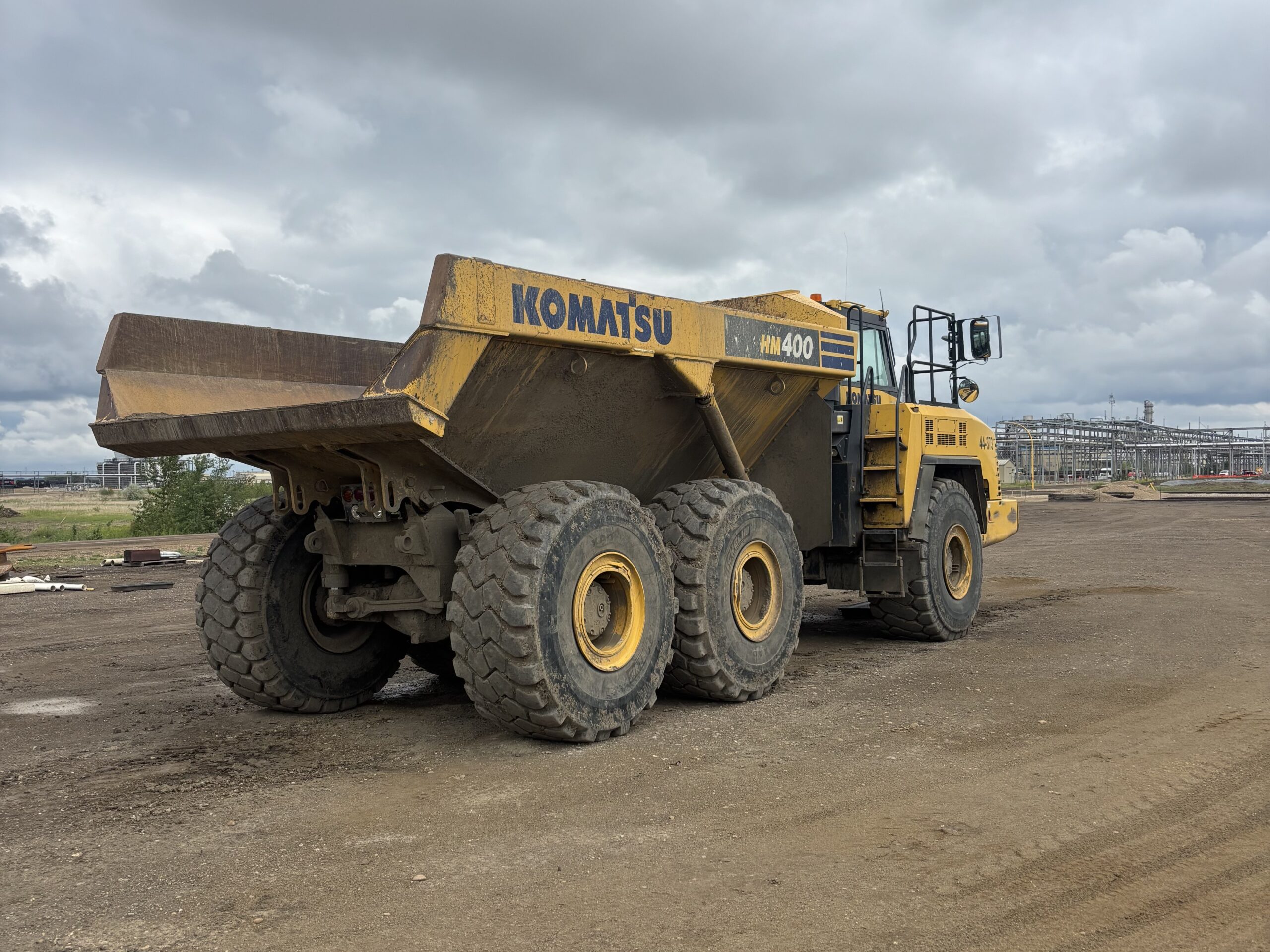  2021 KOMATSU HM400-5 at Conquest Equipment Alberta