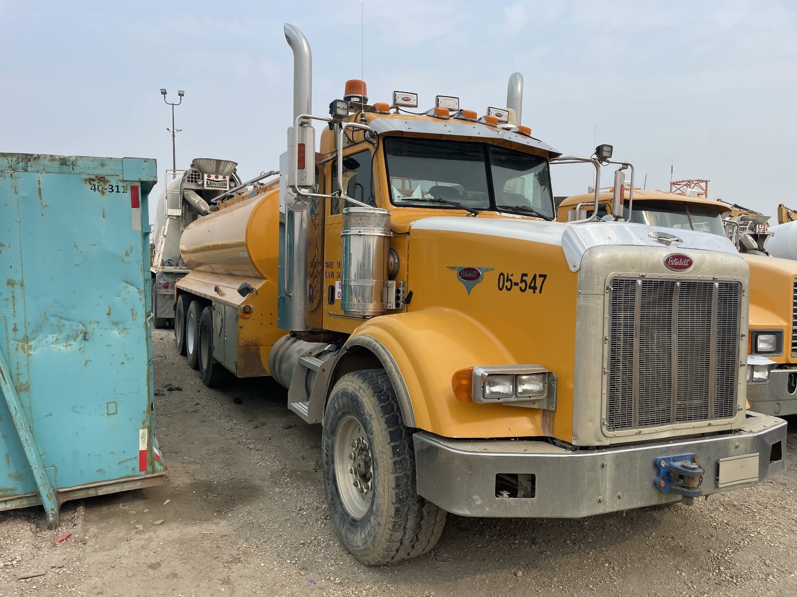  2005 Peterbilt 378 at Conquest Equipment Alberta