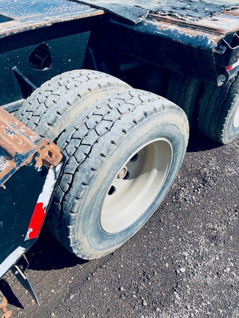  2015 Doepker Scissorneck Trailer at Conquest Equipment Alberta