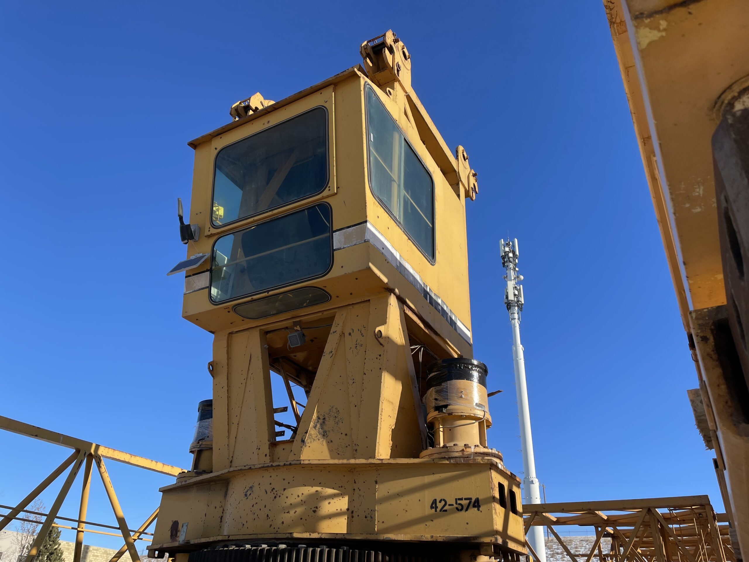  1995 LIEBHERR 500/550HC at Conquest Equipment Alberta