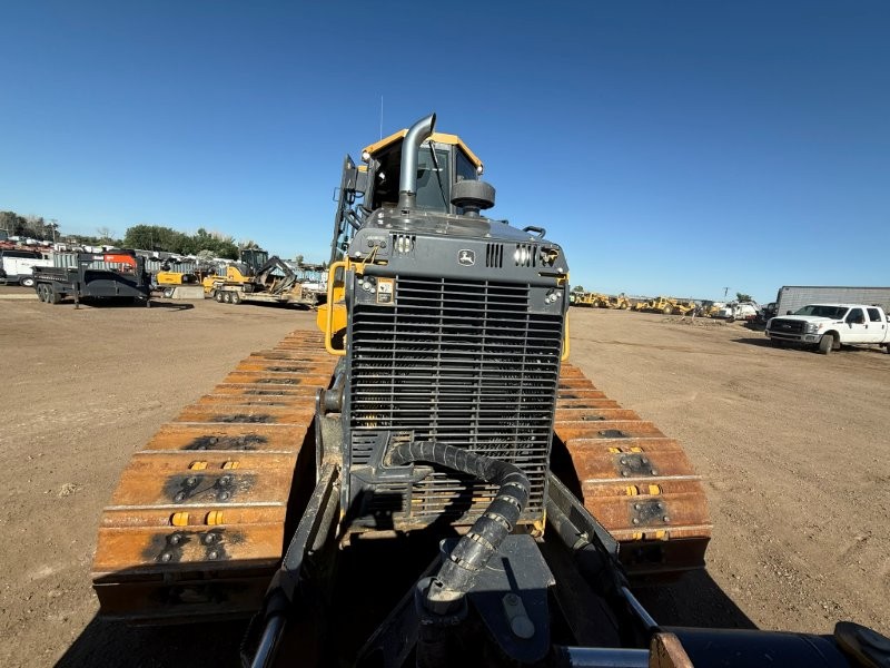  2015 DEERE 850K at Conquest Equipment Alberta
