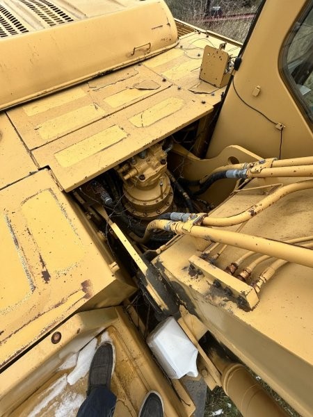  1998 DEERE 270LC at Conquest Equipment Saskatchewan